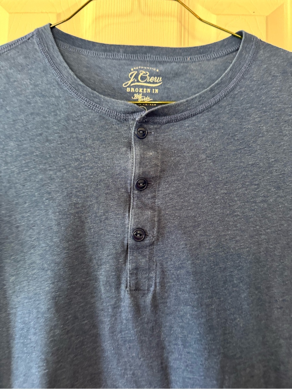 J.Crew Broken-In Knit Goods Men’s Large Slim Blue Short Sleeve Henley T-Shirt
